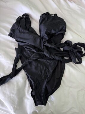 American Eagle Outfitters Black One-Piece Swimsuit